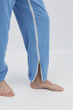 anne-lore by Van Herck Pyjama blau, Reißverschluss zwischen den Beinen und auf den Rücken – Ansicht 3