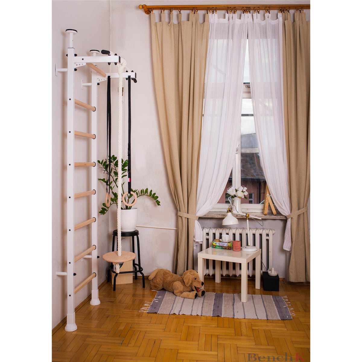 BenchK Sprossenwand 521W mit Klimmzugstange aus Stahl und Turnzubehör A204 – Ansicht 3