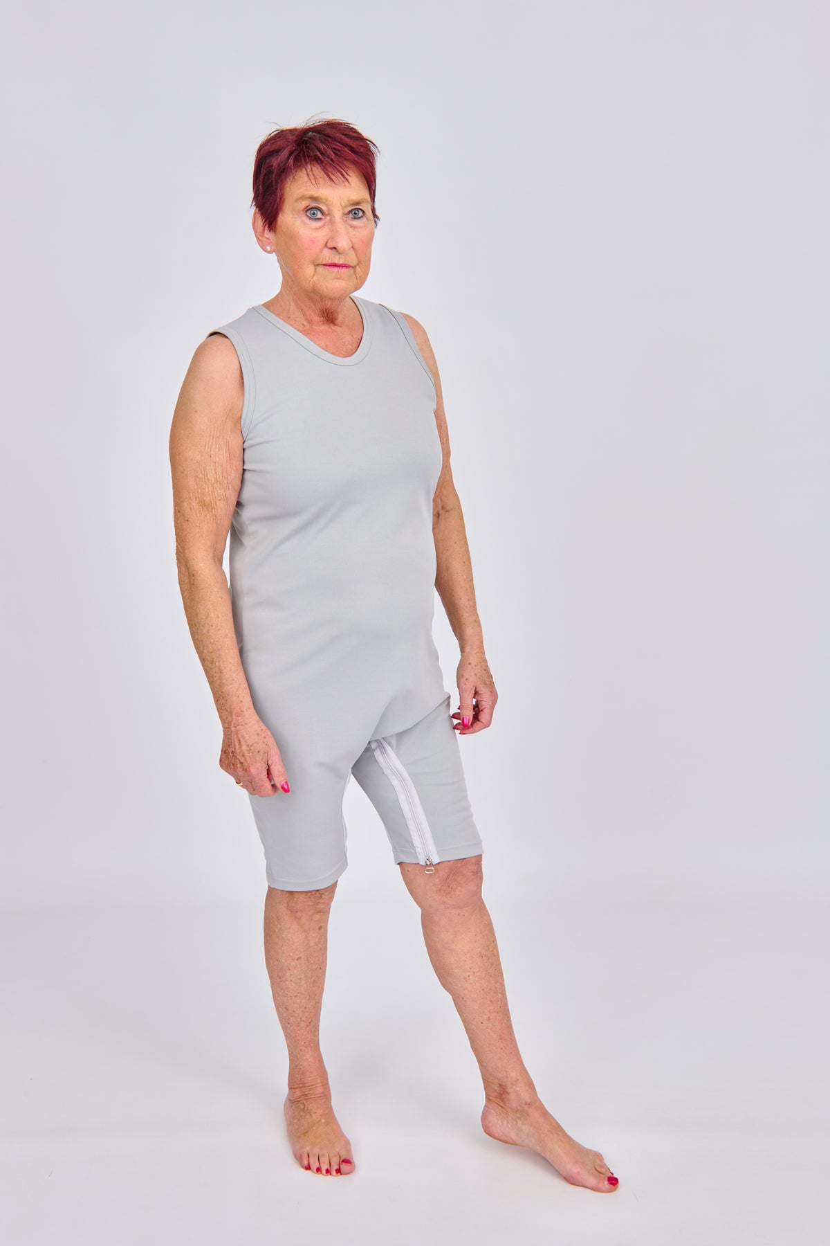 anne-lore by Van Herck Body in grauer, Reißverschluss zwischen den Beinen – Ansicht 2