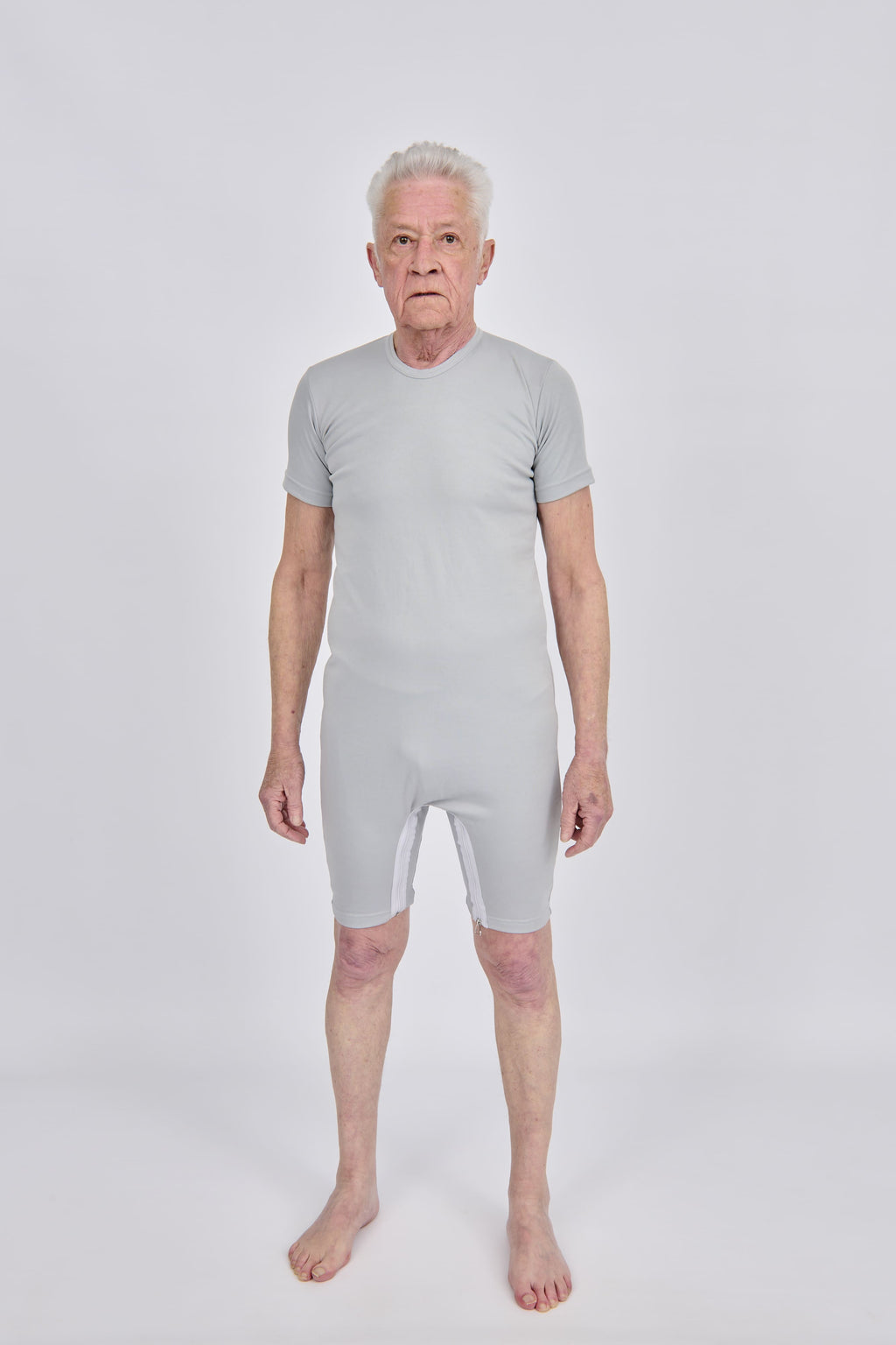 anne-lore by Van Herck Body in grauer, Reißverschluss auf den Rücken und zwischen den Beinen – Ansicht 3