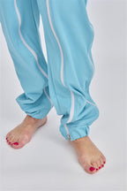 anne-lore by Van Herck Pyjama in dusty blauen, Reißverschluss von die Schulter nach den Seitennaht und zwischen den Beinen – Ansicht 5