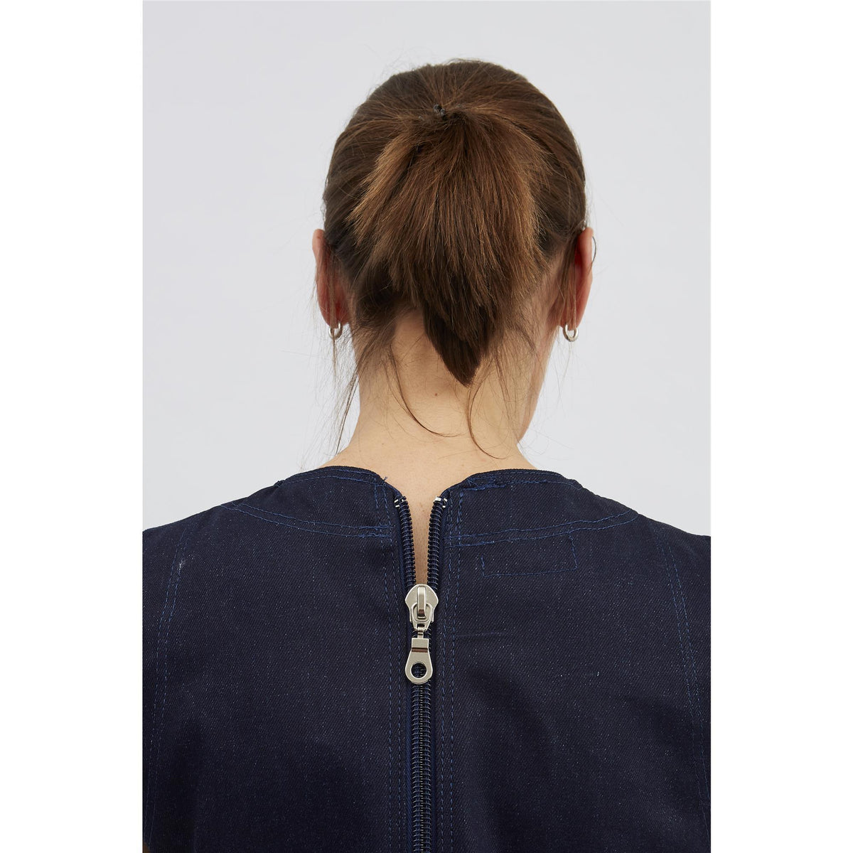 anne-lore by Van Herck Overall ohne Ärmel, kurze Beine, Reißverschluss auf den Rücken, verstärkten Denim – Ansicht 3