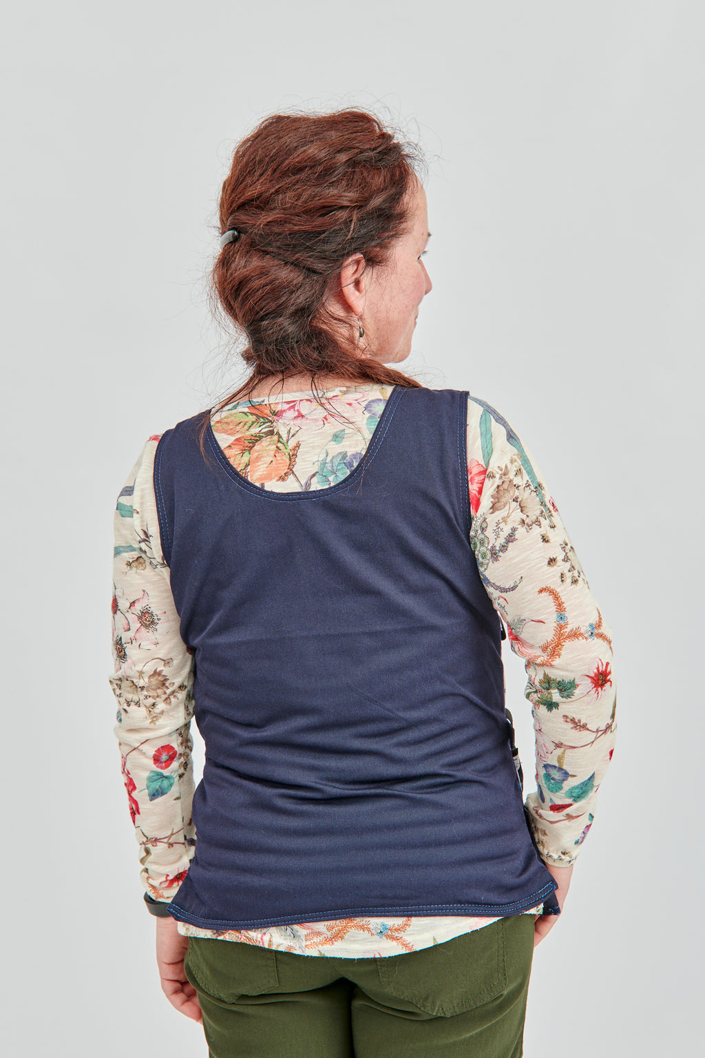 anne-lore by Van Herck Gewichtete Weste in marinem Kermel/Viskose – Ansicht 2