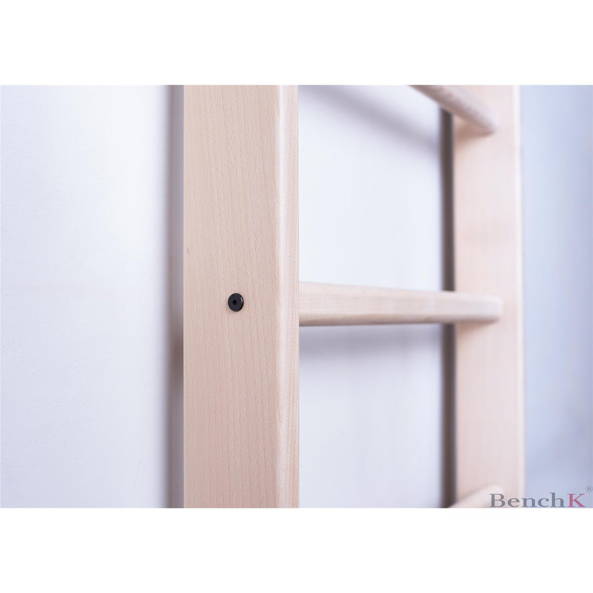 BenchK Sprossenwand 111 aus massivem Buchenholz mit verstellbarer Klimmzugstange – Ansicht 3