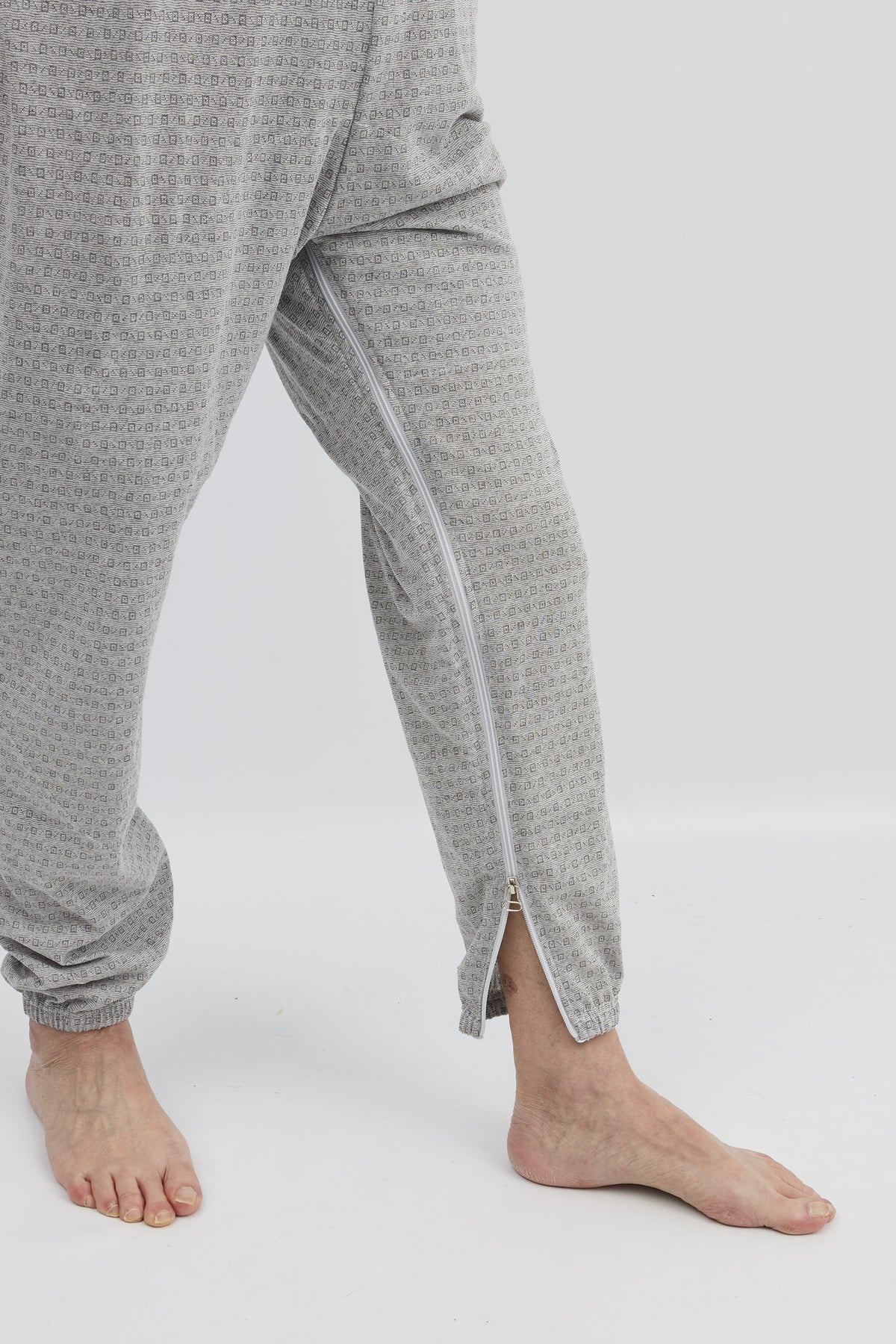 anne-lore by Van Herck Pyjama blau/grau/pink Reißverschluss auf den Rücken und zwischen den Beinen – Ansicht 25