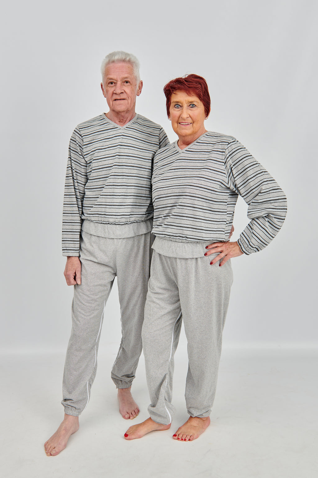anne-lore by Van Herck Pyjama blau-rot/grau-blau, Reißverschluss auf den Rücken und zwischen den Beinen – Ansicht 5