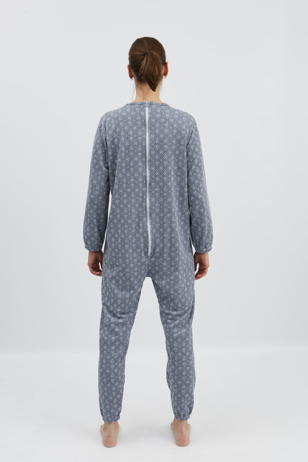 anne-lore by Van Herck Winterpyjama blau/grau, lange Beine, lange Ärmel, Reißverschluss auf den Rücken und zwischen den Beinen – Ansicht 2