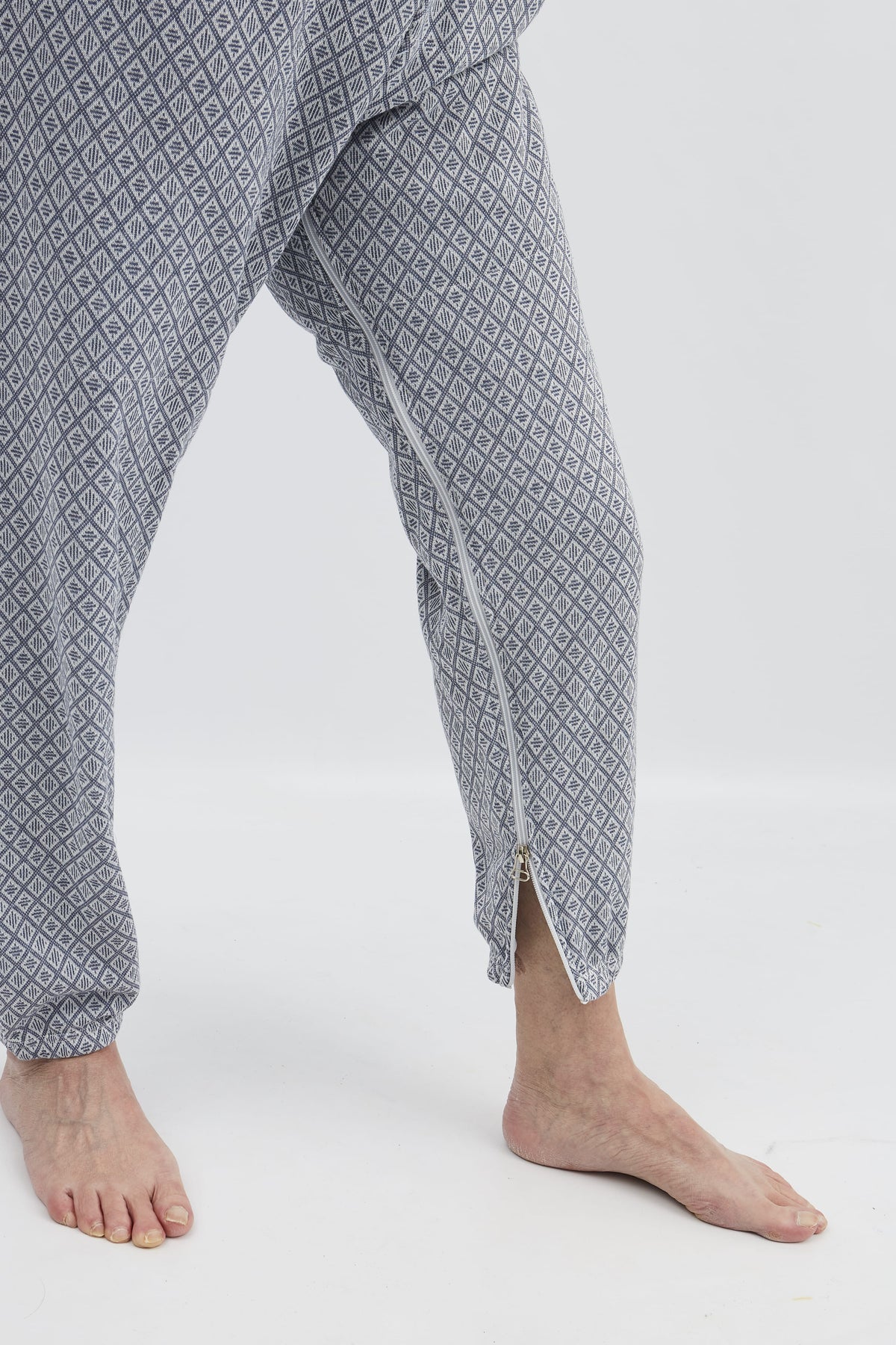 anne-lore by Van Herck Winterpyjama blau/grau, lange Beine, lange Ärmel, Reißverschluss auf den Rücken und zwischen den Beinen – Ansicht 12